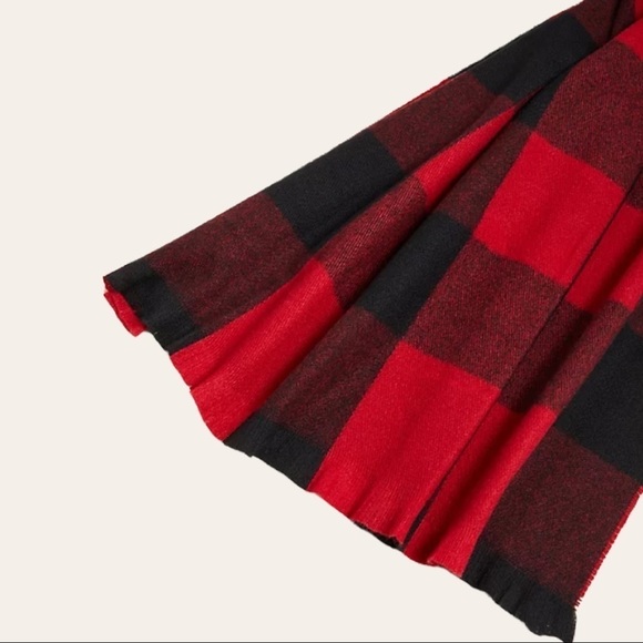 TORRID Blanket Scarf- Buffalo Check Red and Black New without tags.🧣 - Picture 3 of 8